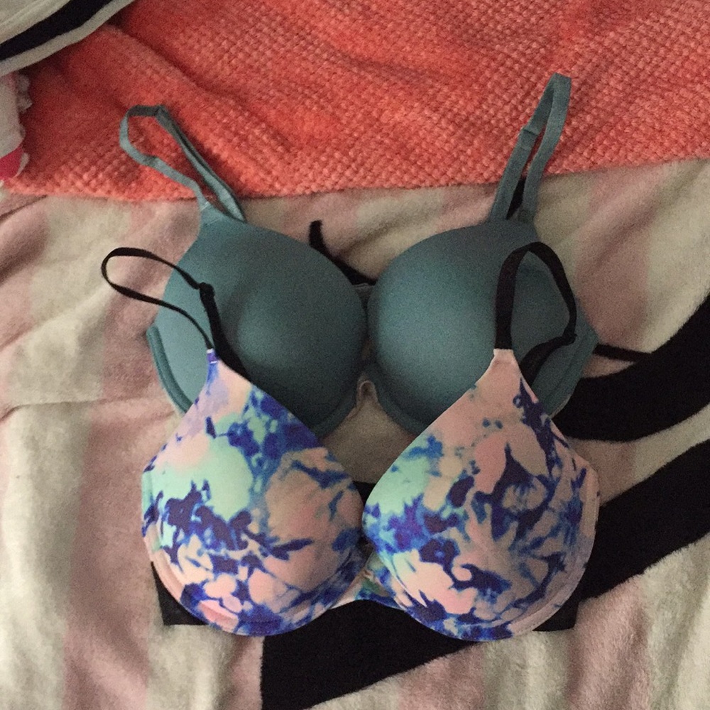 2 VS Wear Everywhere Push-up Bras